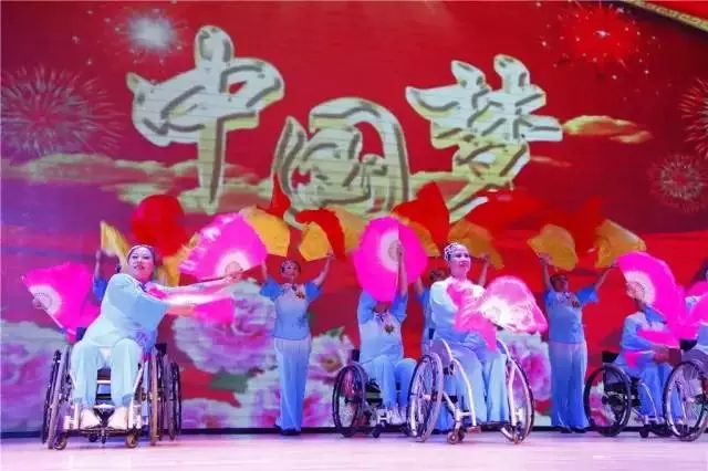 天桥红舞鞋艺术团